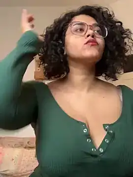 Curvydesifromgermany