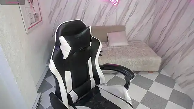 _Esther_Toro_b