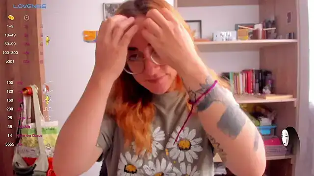 linda_giggle