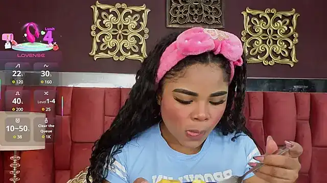 NahiaraReina